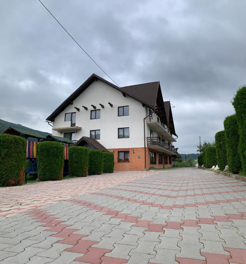 Vila Mogan Moieciu de Jos Exterior photo